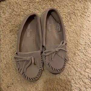 Minnetonka moccasins 6.5